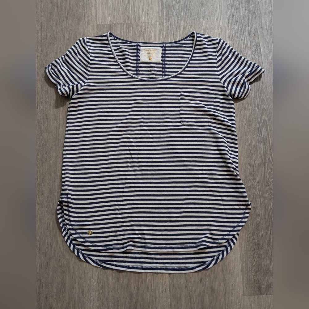 Lilly Pulitzer Luxletic Striped Navy and White Women's Top - S - Preloved